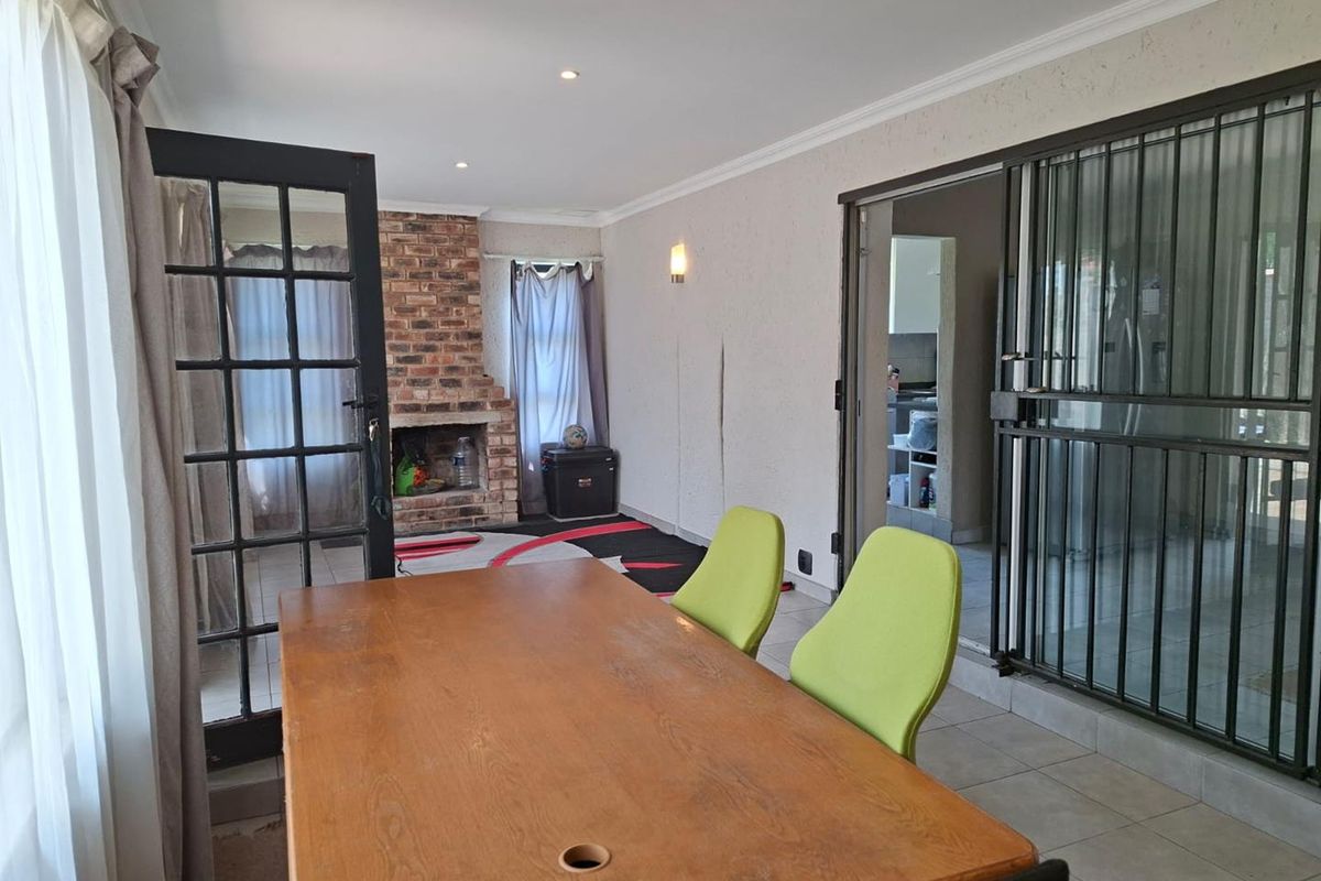 Corner Stand in Fairly Busy Road - Photo 4