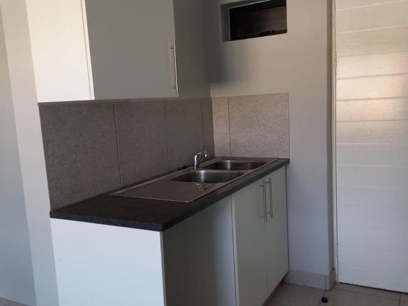Eagles@Riverside- Riverside View Ground floor Apartment R 575 000 - Photo 6