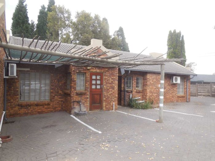 Property #2514556, Office Rental Monthly in Garsfontein