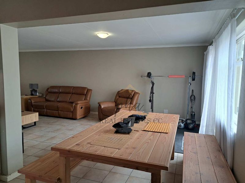 Adorable Townhouse with 3 courtyards for sale in Walvis Bay - Photo 3