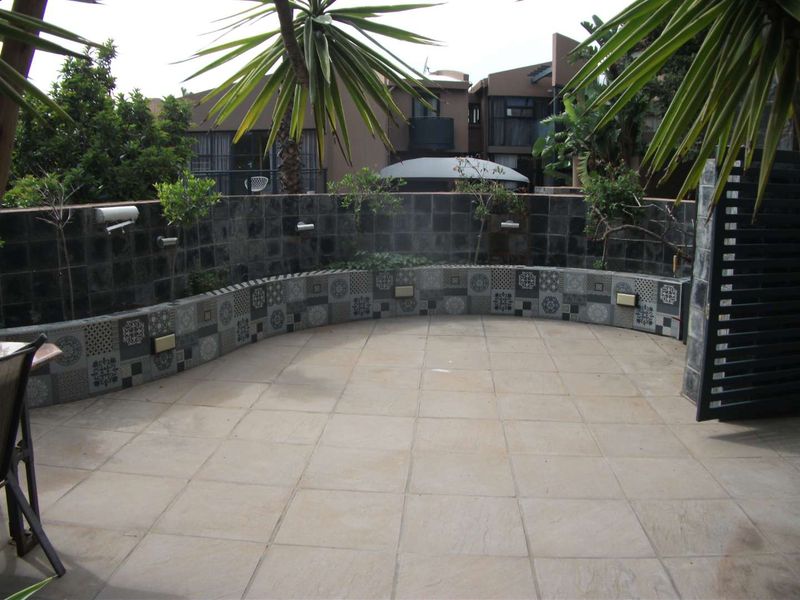 Across from Omni Square - Photo 7