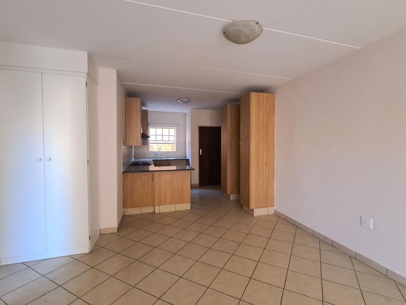 Welcome to Hazeldean – A Load-Shedding Free Area! - Photo 7