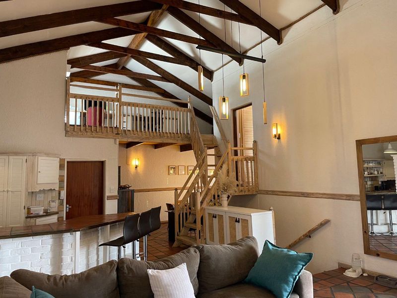 Huge property in Windhoek City Centre Office zoned! - Photo 4