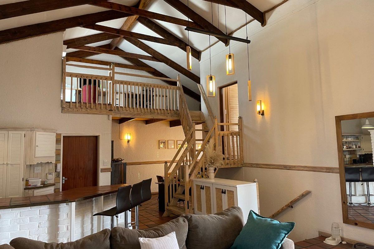 Huge property in Windhoek City Centre Office zoned! - Photo 4