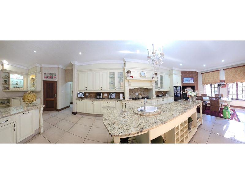 Tuscan Villa where elegance meets luxury - crafted for family, lifestyle, and prestige. - Photo 5