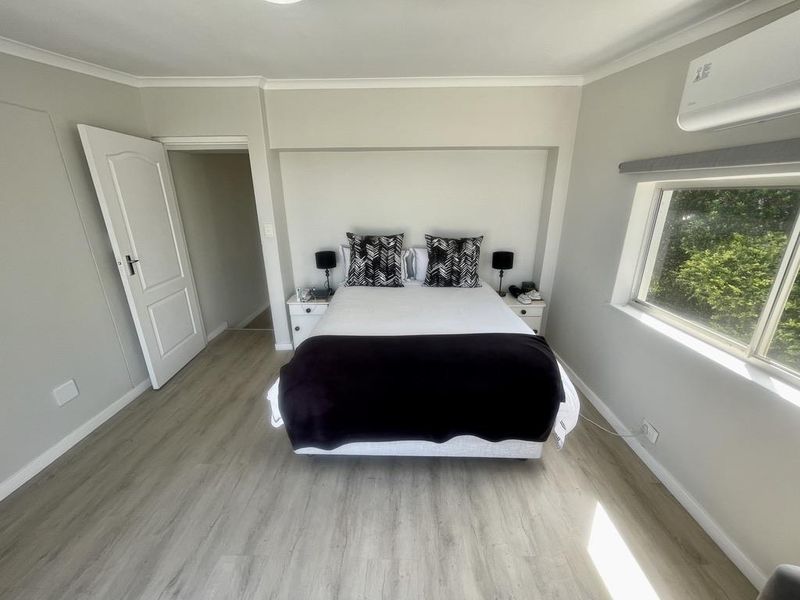 Hendra - Gem of a Townhouse with Sea Views & Direct Beach Access - Photo 4