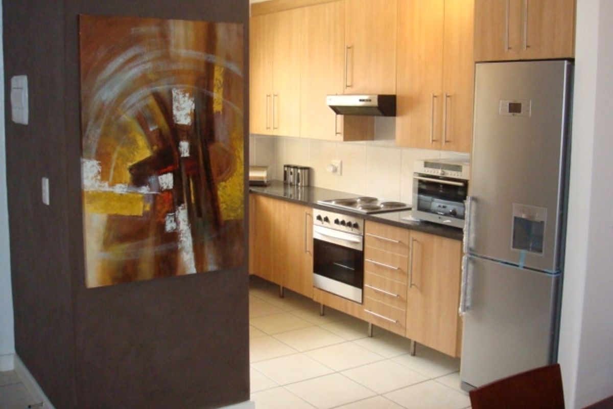 Furnished 2 Bedrooms - Photo 2