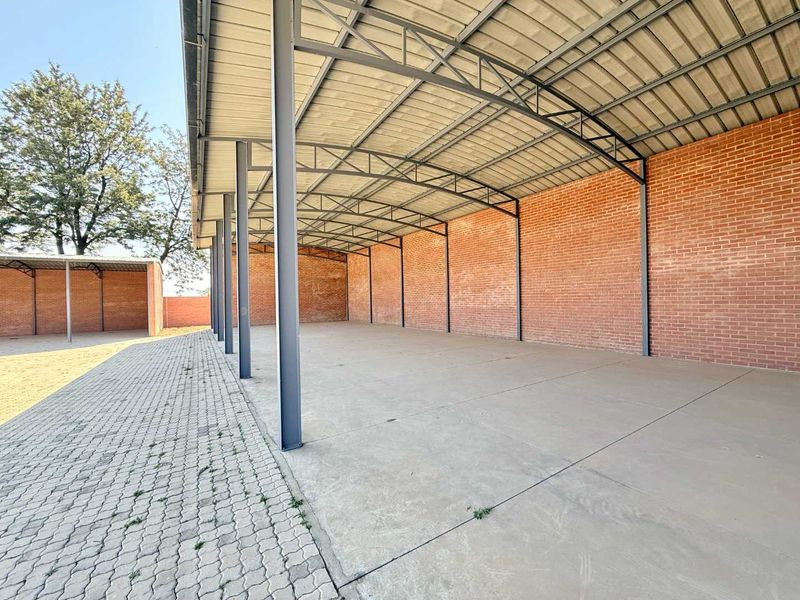 🌟 Prime Kyalami Location – Investment Holding with Storage & Multiple Dwellings 🌟 - Photo 7