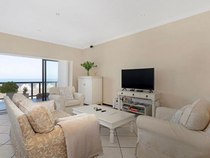 Fully furnished Penthouse with Panoramic Views – Waves Edge, Big Bay - Photo 9