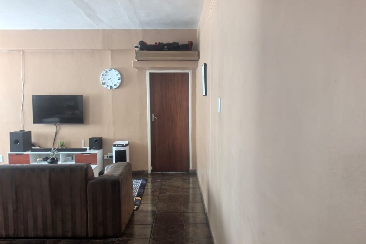 2 Bedrooms Apartment for Sale in Sunnyside, Pretoria - Photo 3