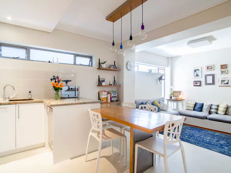 2 Bedroom Gem With Exclusive Garden - Photo 9