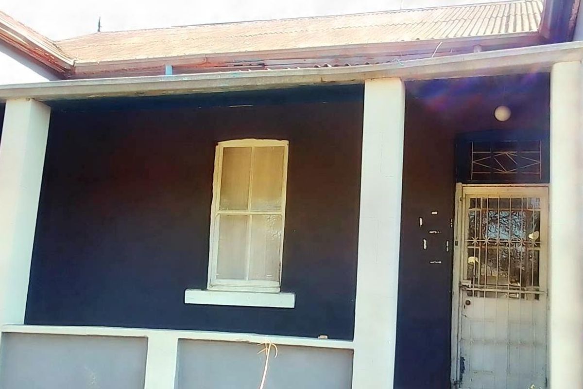 Spacious 5 Bedroom Family Home, Hobhouse, Free State - Photo 3