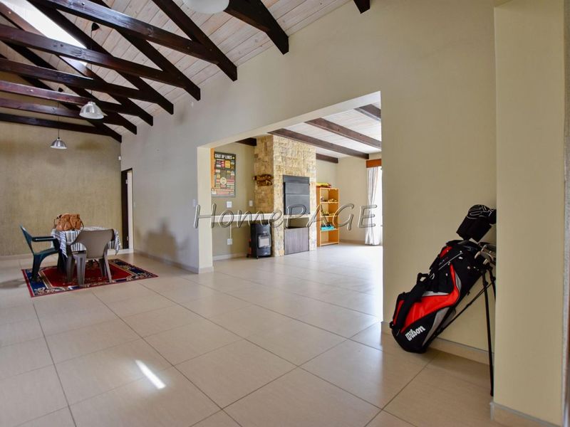 Ext 15, Swakopmund:  Attractive 3 Bedr home is for sale - Photo 9