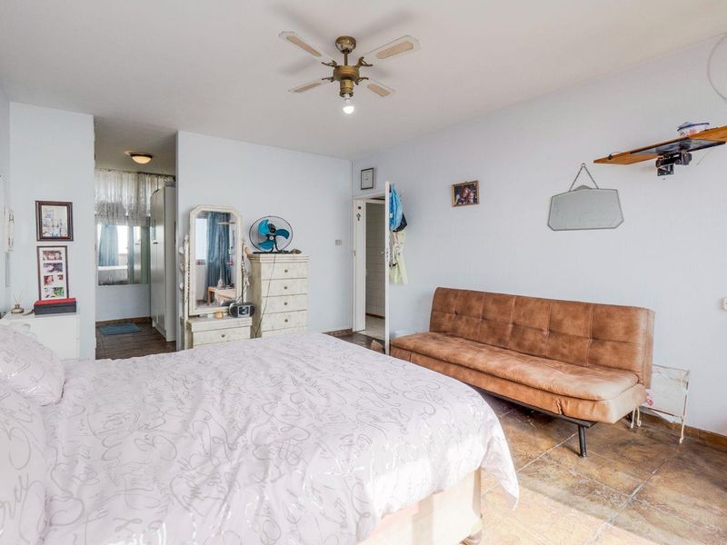 Sea views and space - Photo 6