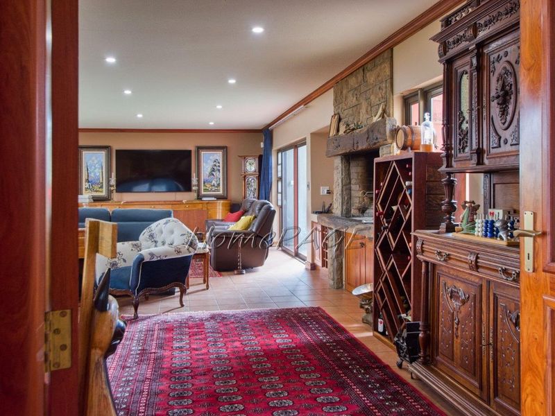 Meersig, Walvis Bay:  Upmarket LAGOON VIEW home on MILLIONAIRE's DRIVE - Photo 4