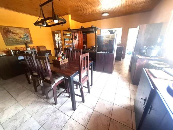 Property #2479874, House For Sale in Pioniers Park