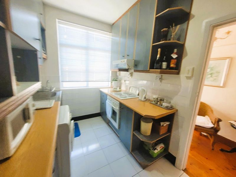 Spacious 2 Bedroom apartment close to schools and shops - Photo 8