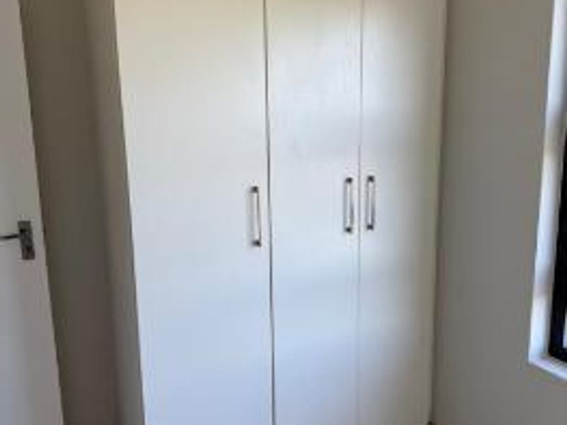 2 Bedroom Loft at the View Estate complex in Dainfern - Photo 8