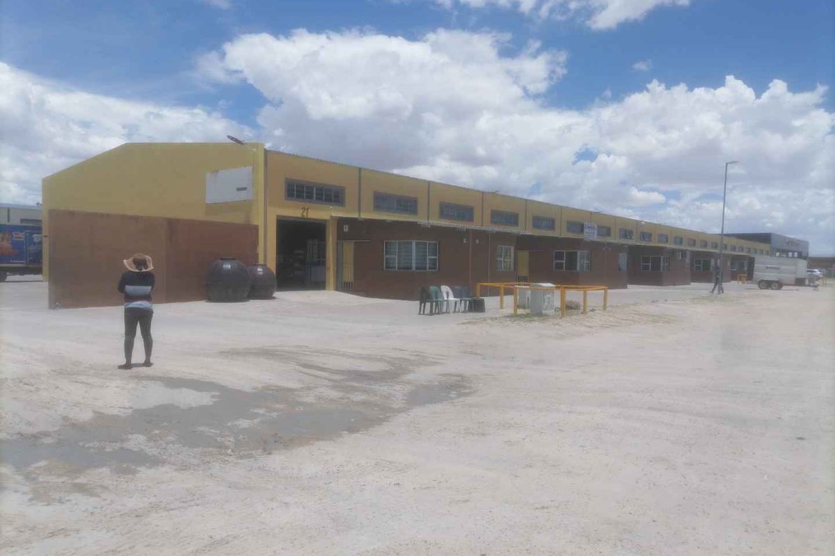 PRIME INDUSTRIAL PROPERTY FOR SALE - Photo 2