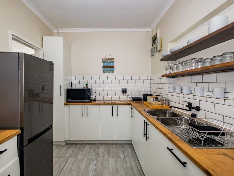 Secure & Convenient: Olive House Awaits You - Photo 7