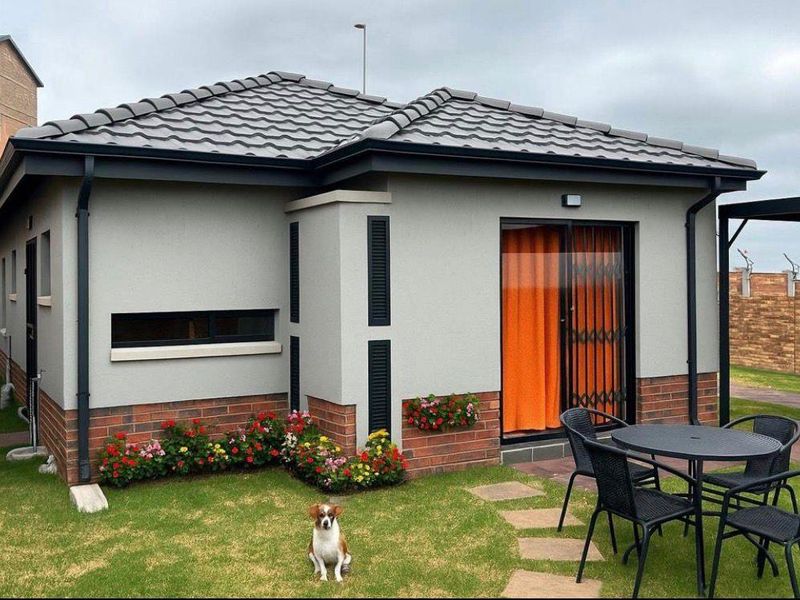 NEW DEVELOPMENT | LION PRIDE SECURITY ESTATE 3 Bed | 2 Bath | Open-Plan  | No Transfer Fees - Photo 2