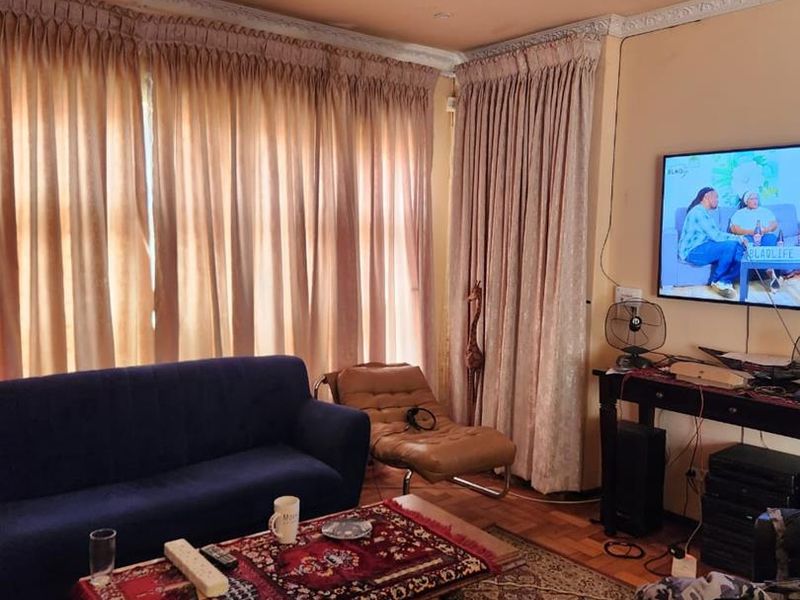 Three Bedroom House for Sale in Mandalay - Photo 3