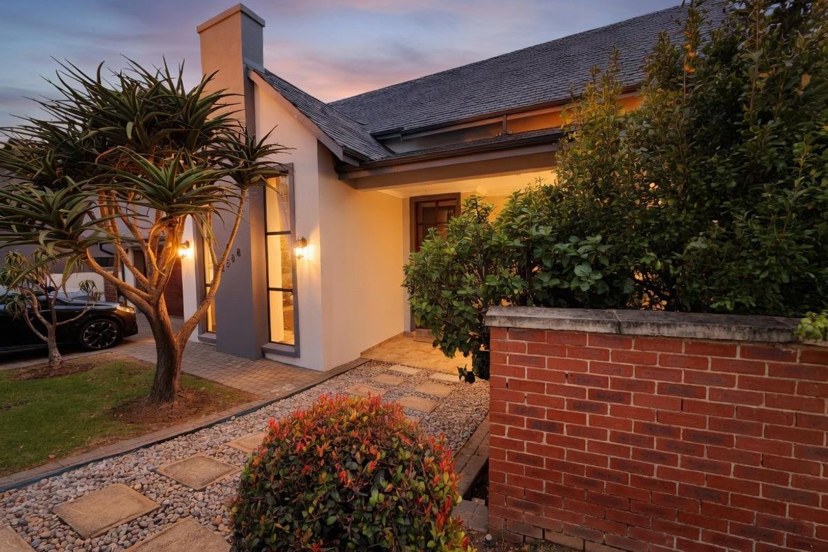 Fully Furnished Five Bedroom Home in Waterfall Country Village Estate - Photo 3