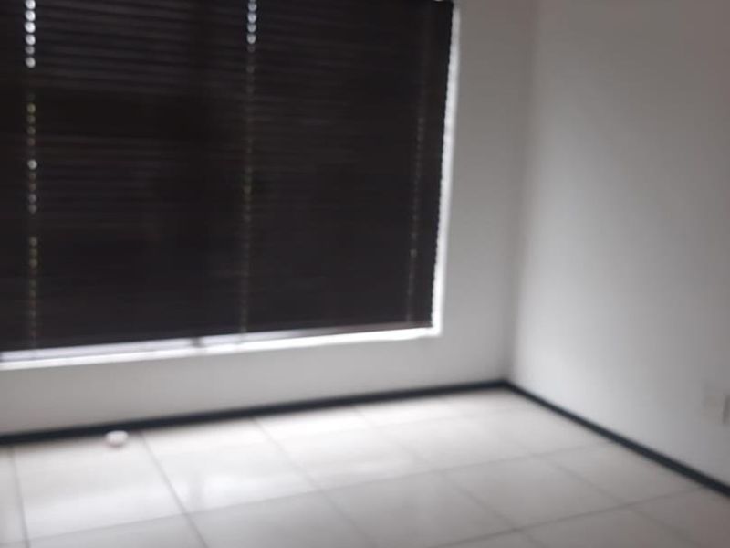 Modern 2-Bedroom, 2-Bathroom Apartment – Greenstone Area - Photo 6