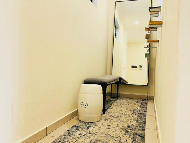 Modern 3 Bedroom/Bathroom for Sale - Photo 2