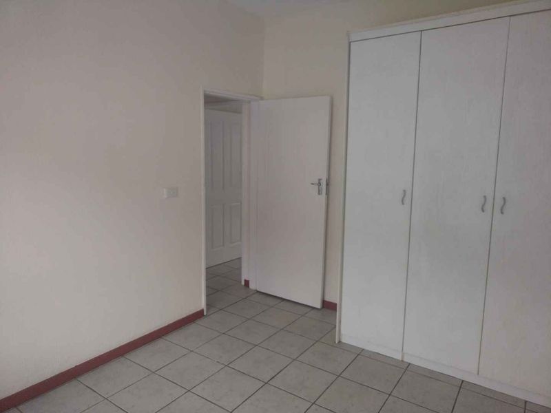 2 Bed , 1 bath ground floor unit for sale - Photo 8