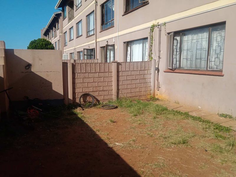 2 Bedroom In Morningside - Photo 8