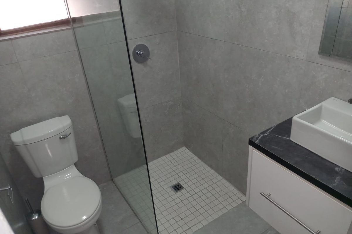 Private Garden Cottage for Single Professional in Meer en See - Photo 4