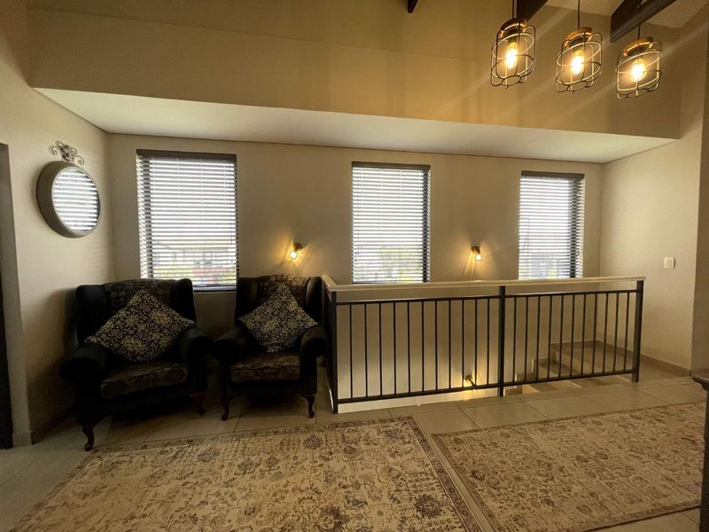 Midstream Meadows - Jewel of a home - Photo 9