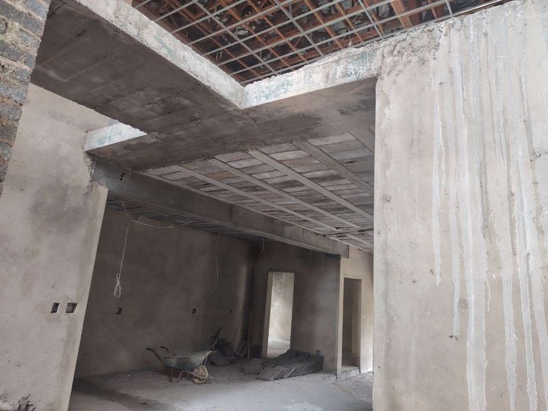 Unpolished Diamond in Lakefield Benoni -6 Bedroom Mansion -Investors and Renovators Dream - Photo 5