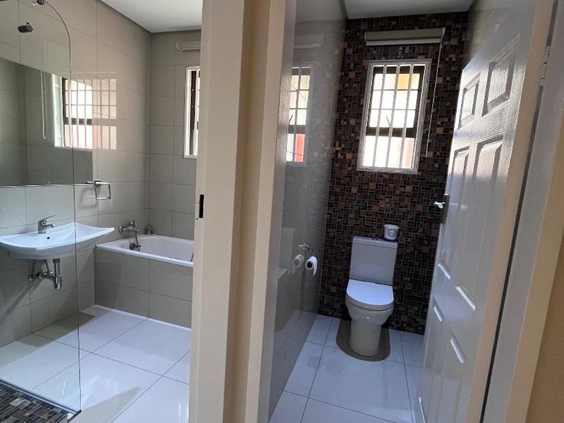 Eros house with view and King Master bedroom - Photo 9