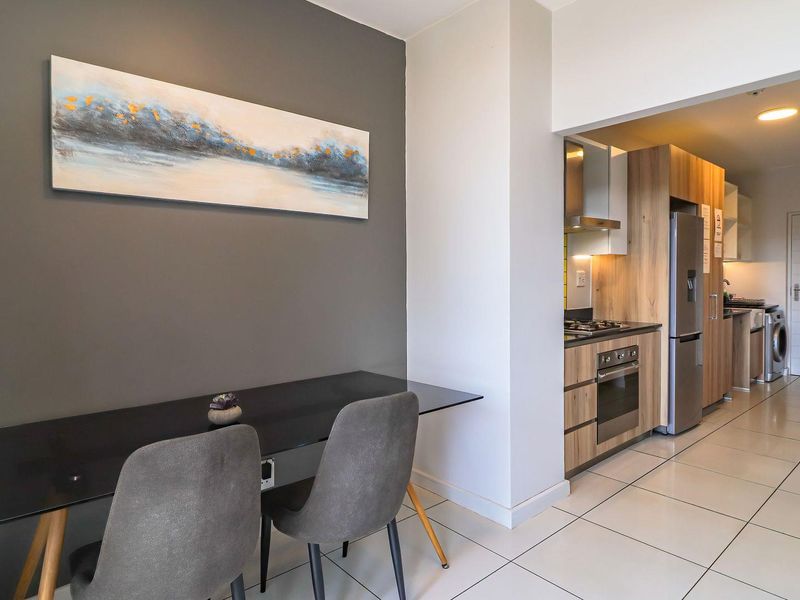 Perfect Buy-to-Let or Airbnb Opportunity in Vibrant Rosebank! - Photo 8