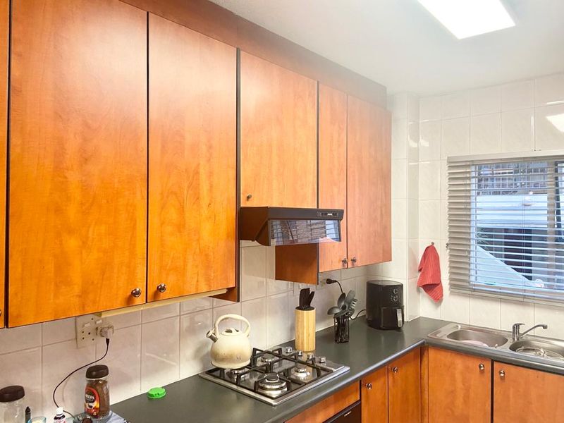 2 Bedroom and 2 Bathroom Townhouse for Sale! - Photo 10