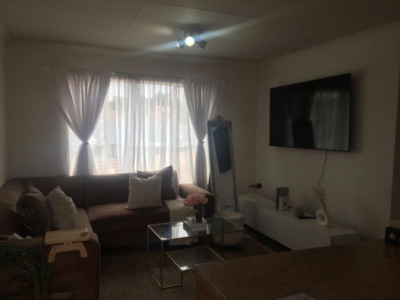 Buy to stay or rent out - Photo 4