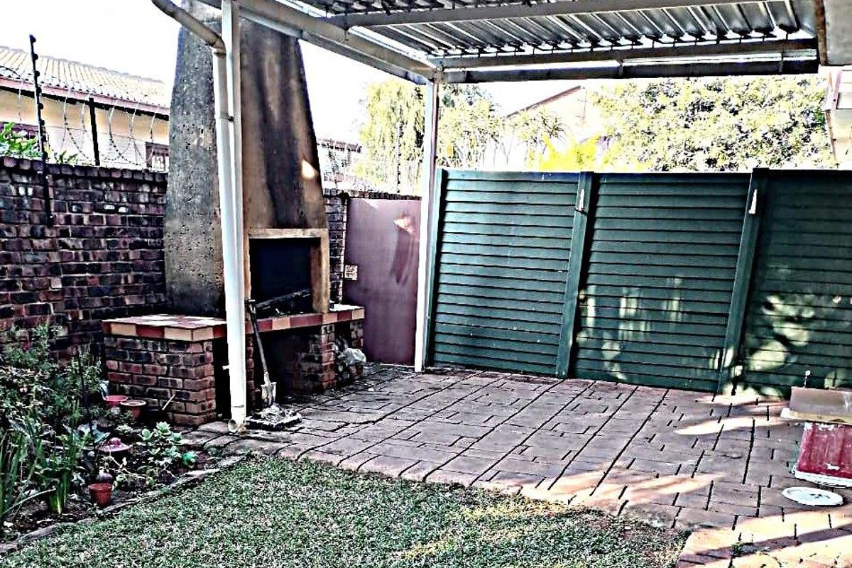 2 Bedroom Townhouse for rent - Photo 3