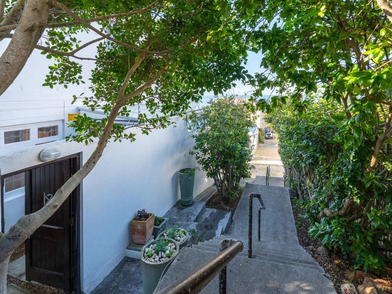 Elevated Coastal Charm with Unmatched False Bay Views for Rent Long Term - Photo 9