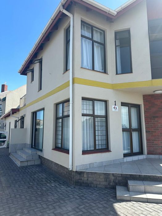 Property #2463166, Townhouse For Sale in Swakopmund Central