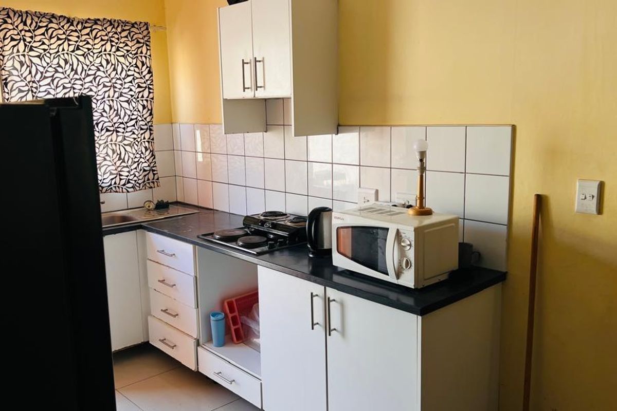 Two bedrooms house for sale in Arandis,  Selling Price N$620000 (cost excluded), erf size 450 sqm - Photo 3