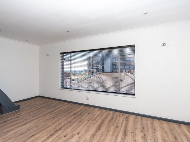 Views, Air BnB, pet friendly and two covered parkings - Photo 6