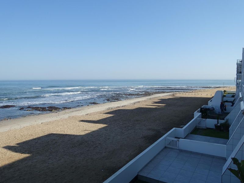 COASTAL ELEGANCE MEETS INVESTMENT OPPORTUNITY - Photo 10