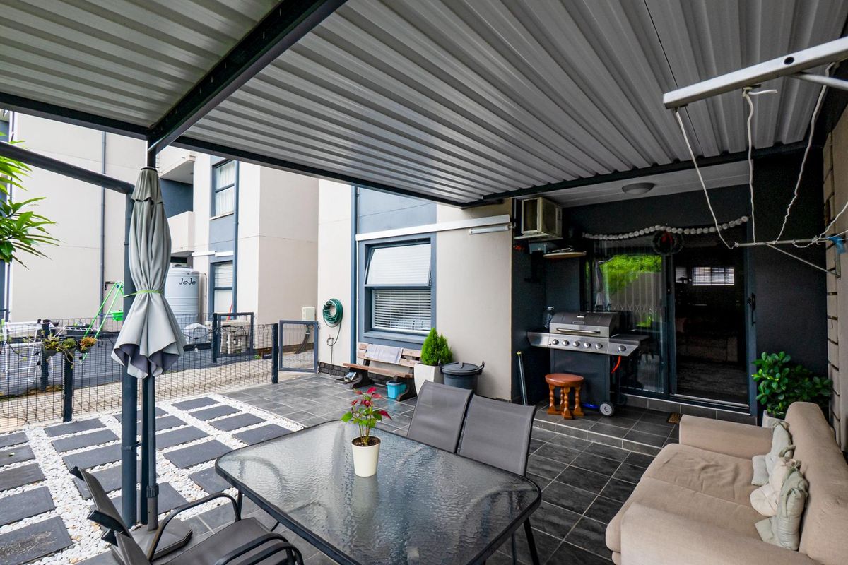 Ground floor modern unit - Photo 3