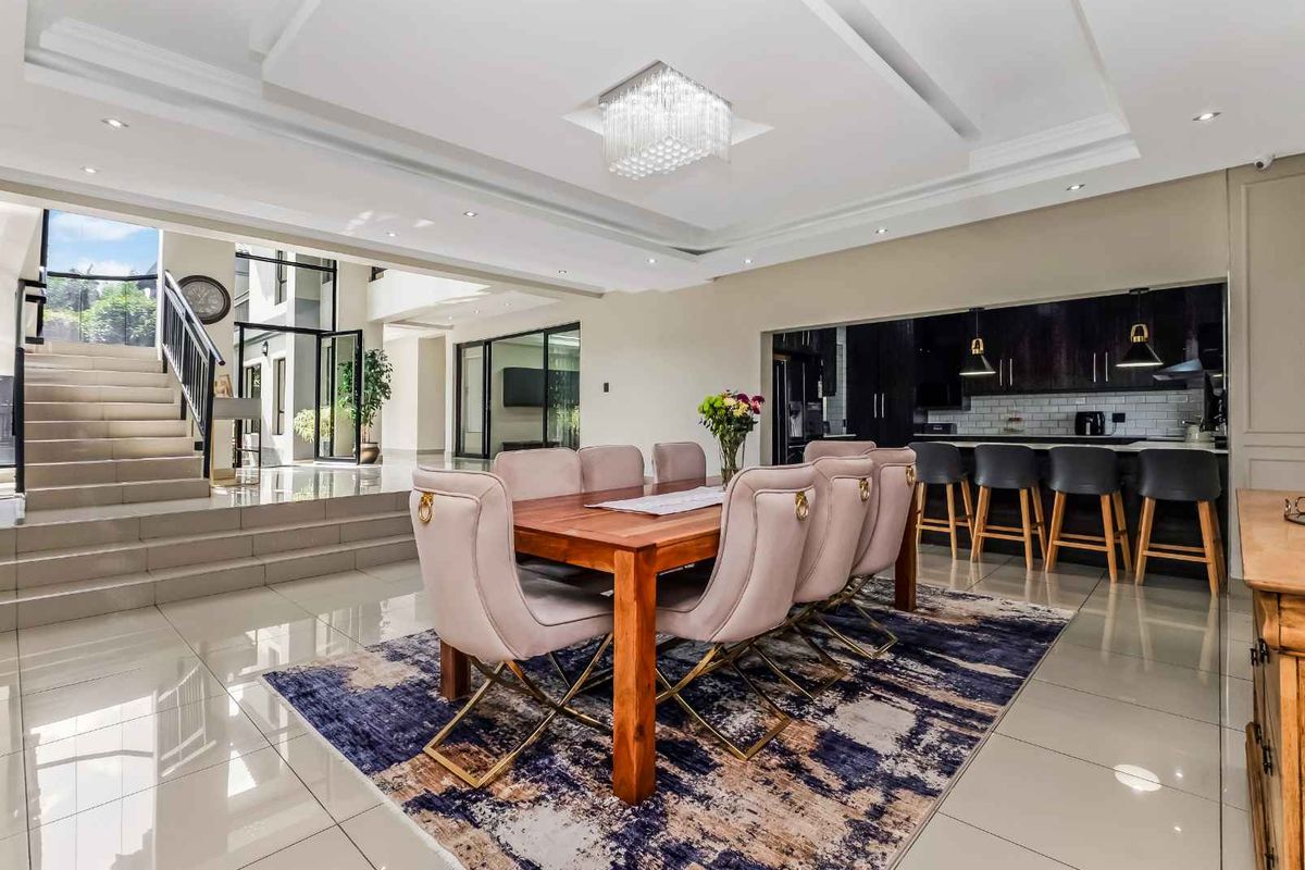 Splendid 5 Bedroom House for Sale in Cedar Creek - Photo 4