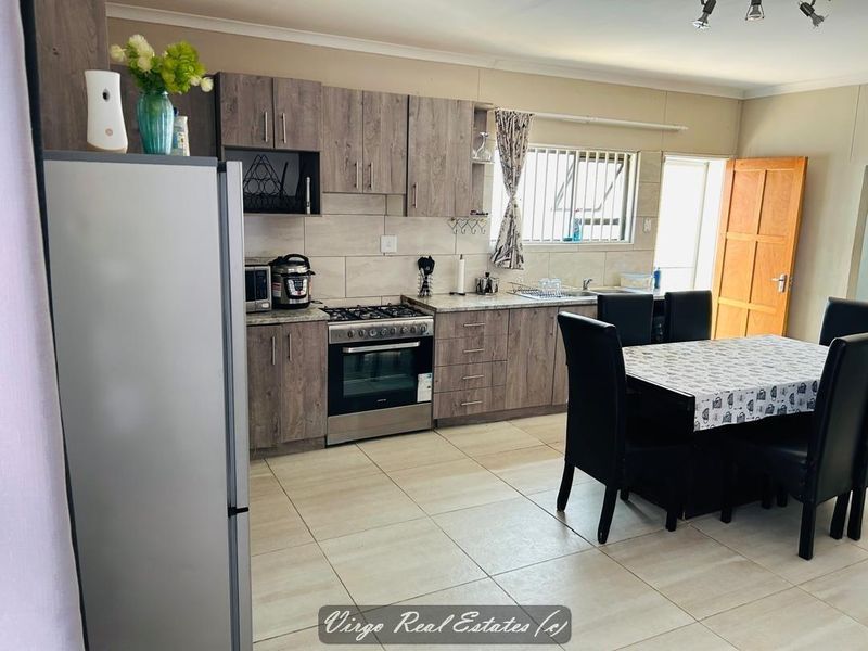 3 bedroom house in Okahandja Ext 6 - Photo 8