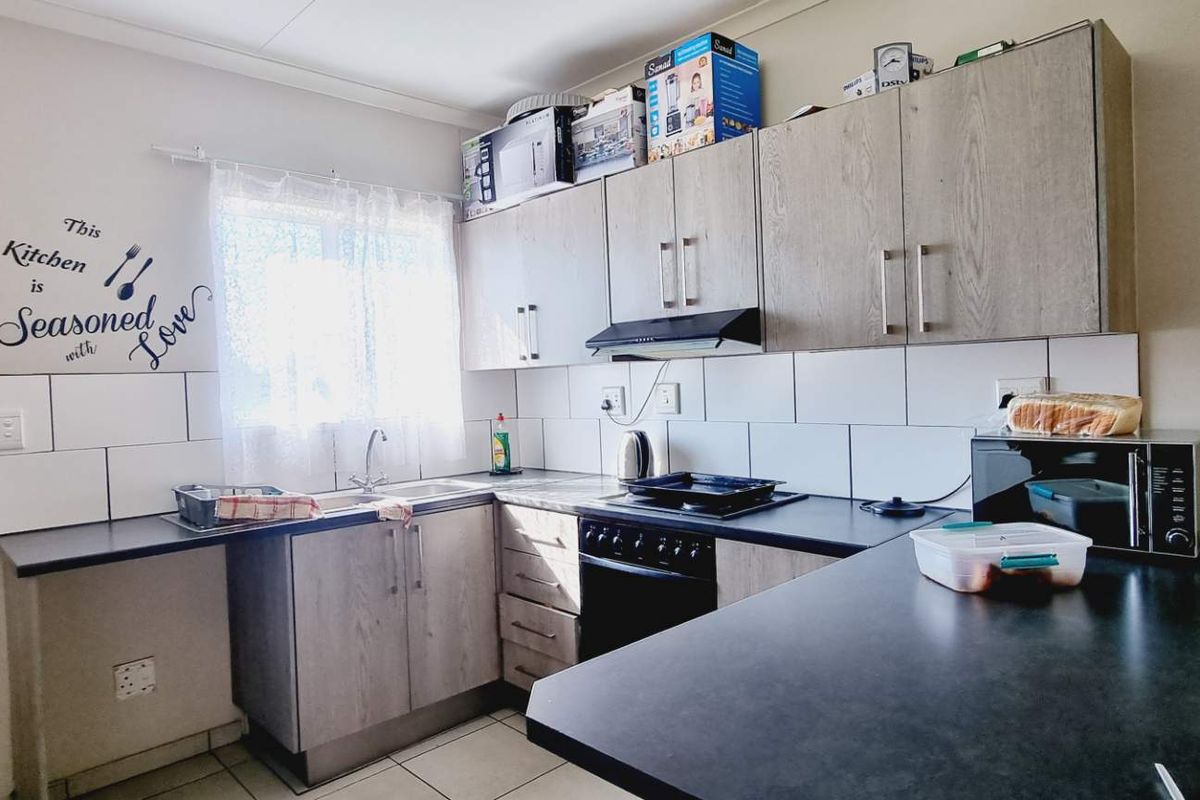 Okuryangava flat Omungeindi court - Photo 2