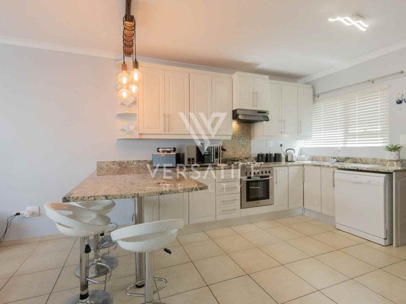 Townhouse For Sale - Photo 7