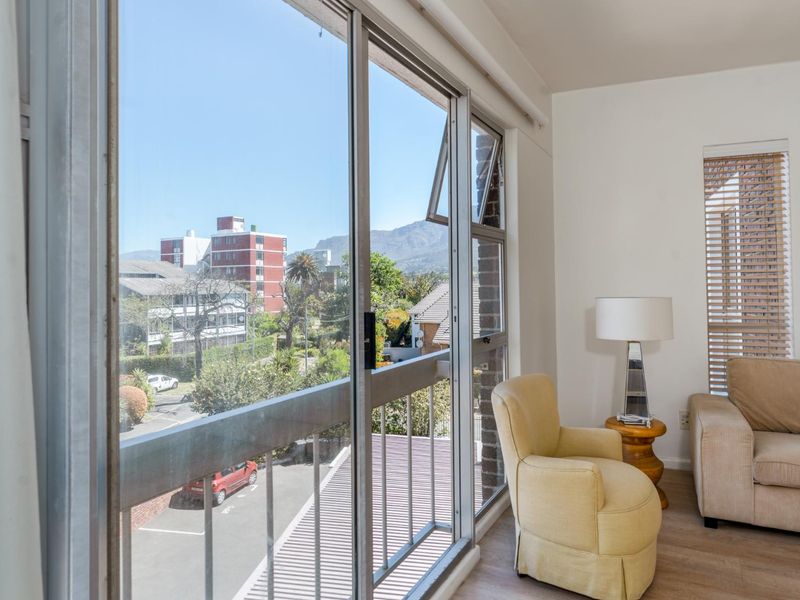 1 Bedroom Apartment with Mountain View - Photo 3
